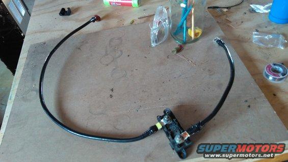 2AWG alternator charging cable with a 175A megafuse.