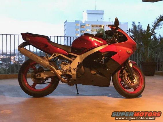 1998 ZX9R fairings on
