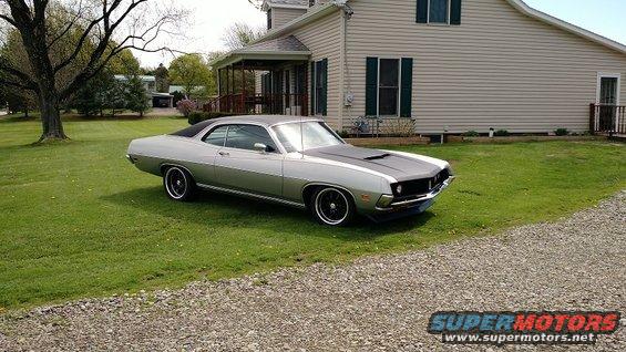 t1.jpg Kevin, the new owner has kept the car 8 yrears & made a few changes. Looks fantastic. Keep up the good work !!!