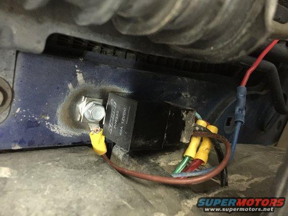 Automotive relay with 40A 12VDC rating and wiring