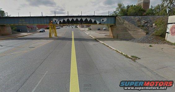 truck-eating-bridge.jpg 