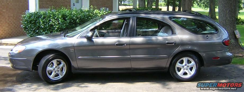 2003 Ford Taurus