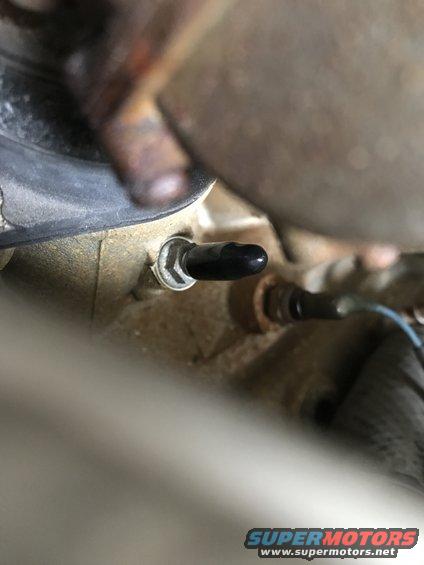 1998 ZX9R carb sync nipple capped