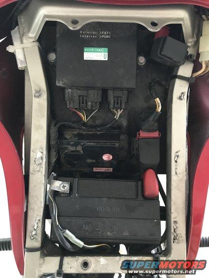 1998 ZX9R under seat area