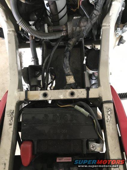 1998 ZX9R under seat area