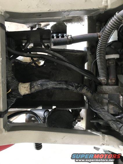 1998 ZX9R under seat area