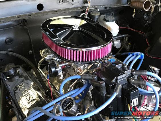 Engine with chrome air cleaner and Roush valve covers