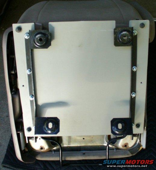p1040051--windstar-seat-on-bronco-rails.jpg Bronco rails and adapter plate mounted to Windstar seat.