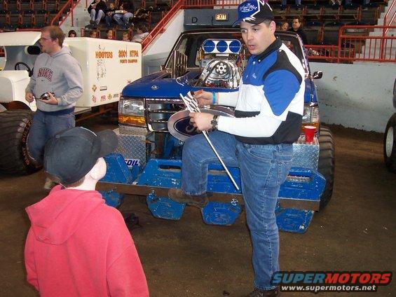 Dustin Getin the Autograph
