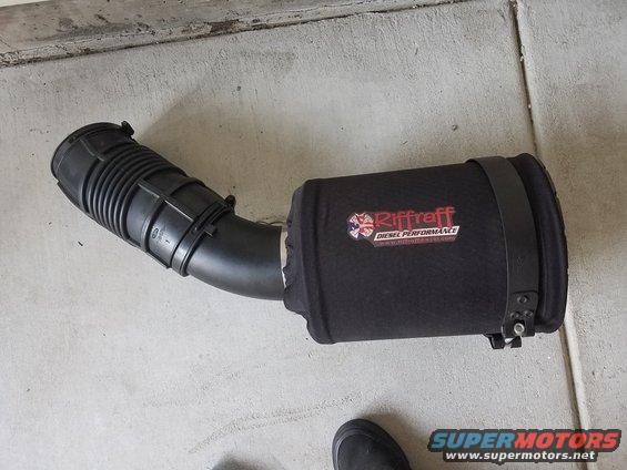 20170923_171205.jpg entire kit removed by loosening 1 hose clamp on the intake boot. 