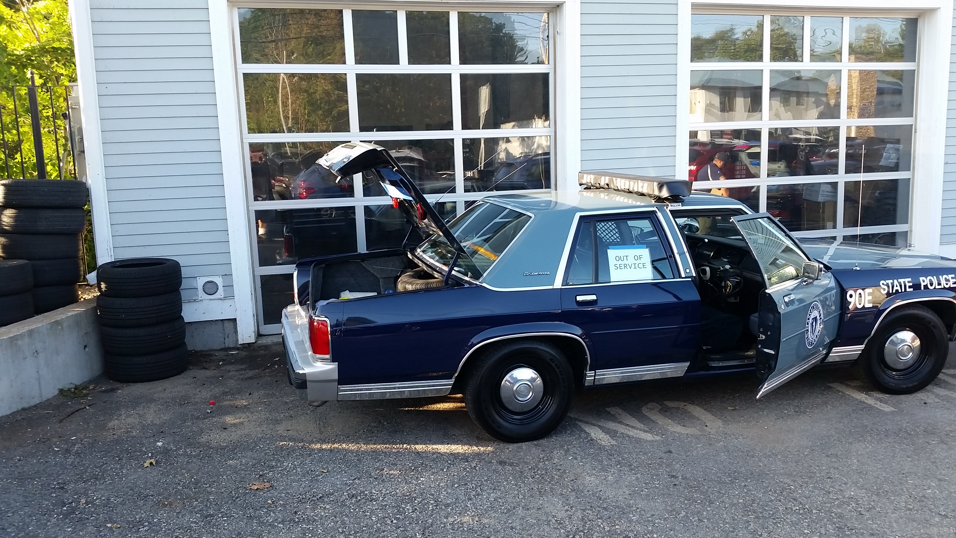 1991 Ford Crown Victoria photo