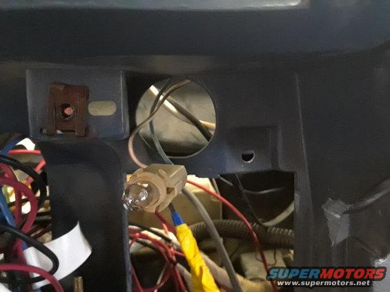 Stock 4x4 indicator lamp needs a place to go