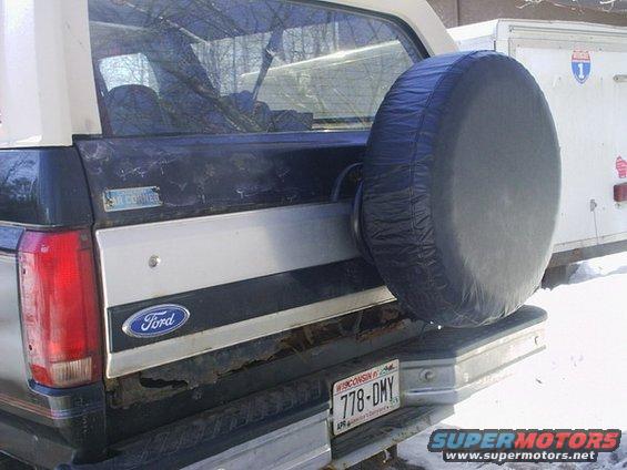 back-between_resize.jpg still need to swap tailgates