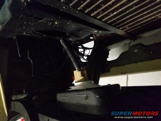grill-light-wiring-1.jpg 