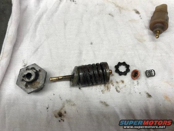metering-valve-removed-all-parts.jpg