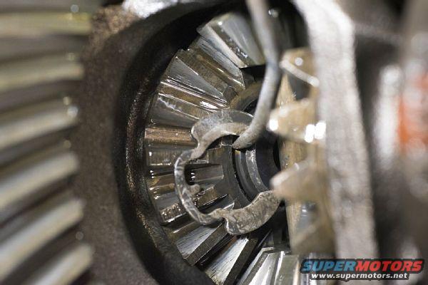 006d44axlekeeperremoval16b7306.jpg 