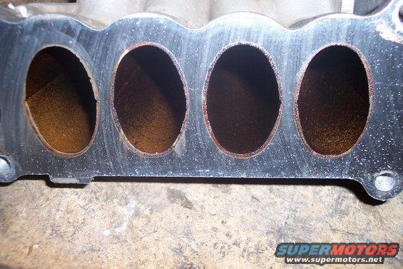 intake-ports-rear.jpg 