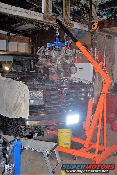 351-enginepull.jpg 