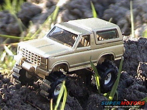 jcagold-bronco.jpg Custom Bronco for "JCA" FSB member for BOTY from MBB 