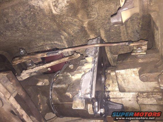 Transfer case linkage assembly