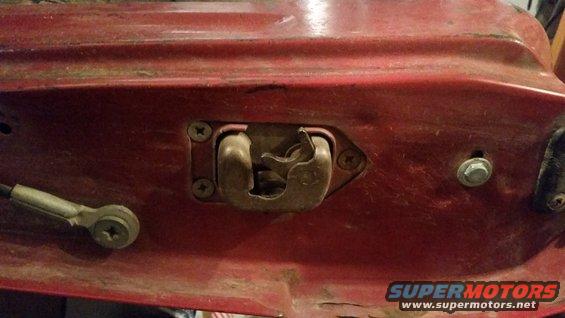 20180410-18.39.04.jpg 80 - 82 tailgate