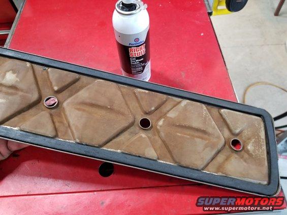 20180502_sidegskt15.jpg [url=https://www.amazon.com/dp/B000HBM4FQ]RightStuff[/url] is gooey enough to hold the gasket in-place even before it cures, so I can put the cover on immediately.  With most other adhesives, the cover needs to rest gasket-down on a flat surface for an hour while the glue dries.

[url=https://www.amazon.com/dp/B0002UEN1U]Ultra Black[/url] is virtually the same as RightStuff, but it costs a LOT less, and is in a squeeze tube.