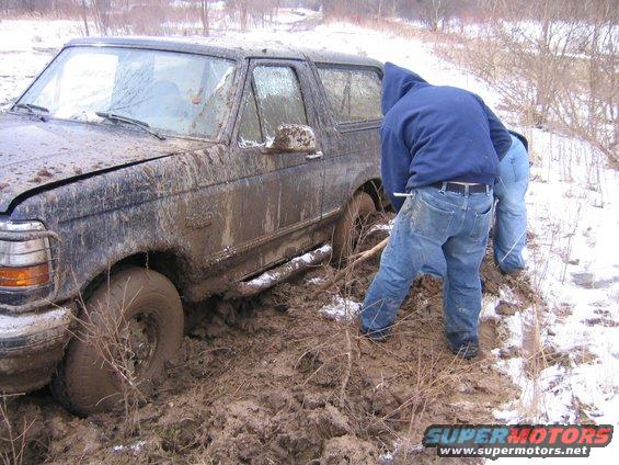 picture-009.jpg Letting the winch cool down and doing some digging