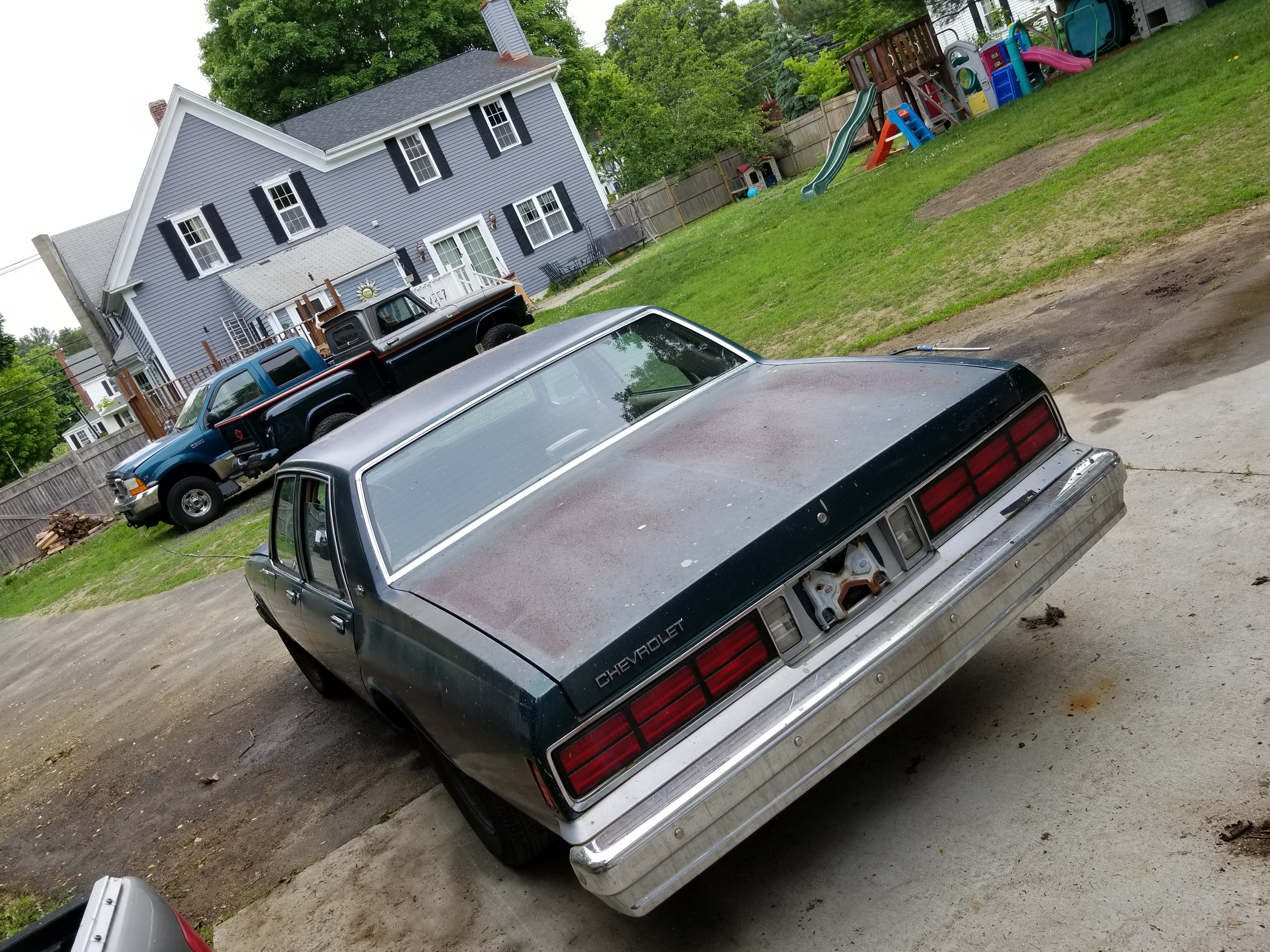 2001 Ford Crown Victoria photo