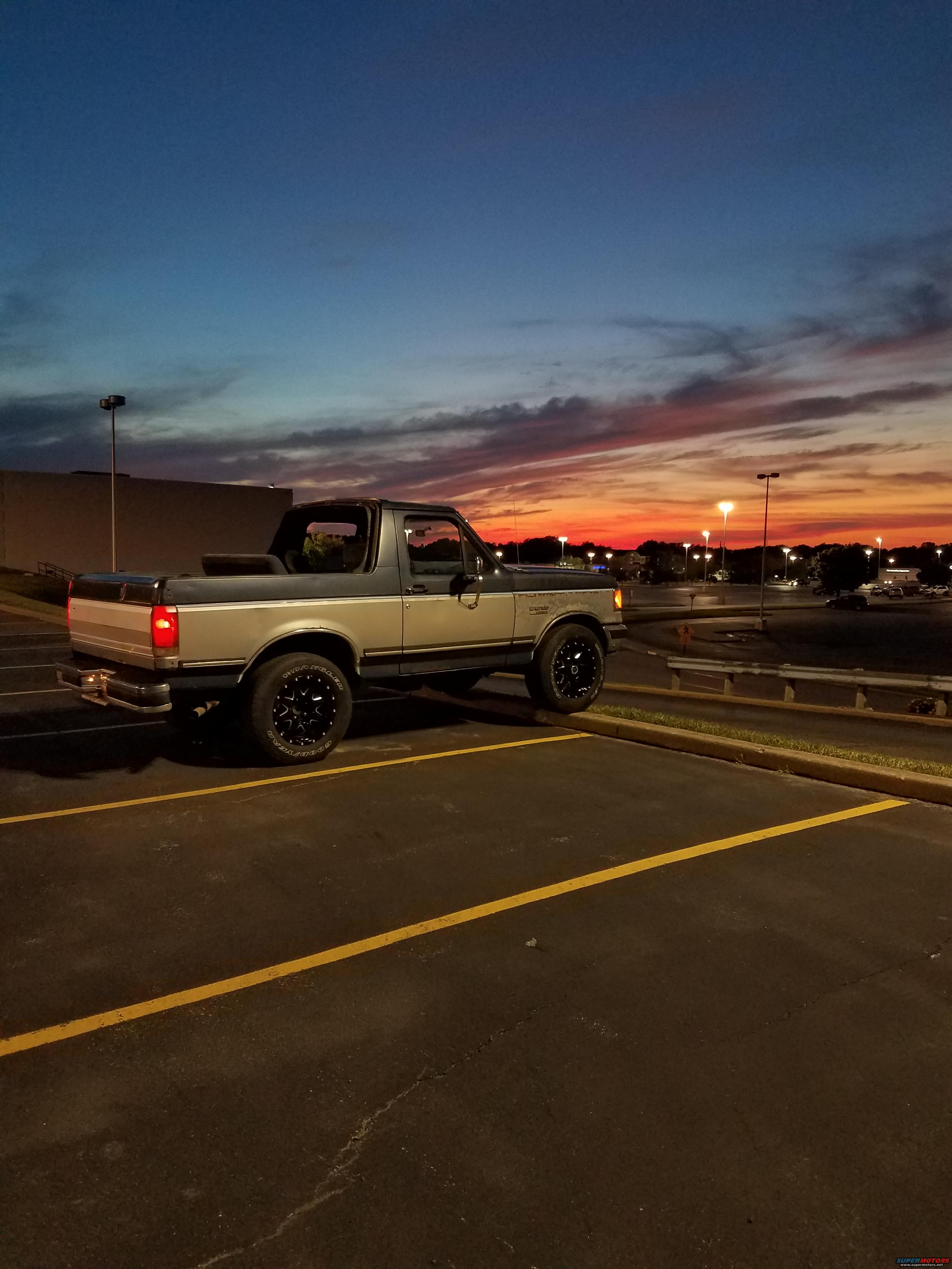 1987 Ford Bronco photo