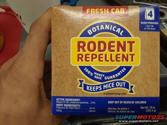 Box of Botanical Rodent Repellent, Fresh Cab scent