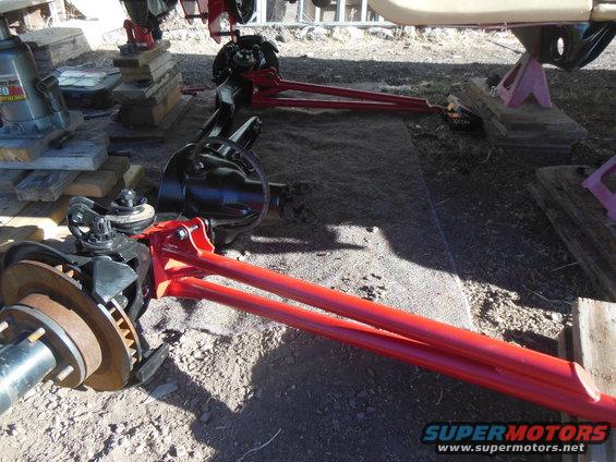 dscn5875.jpg back under the truck, ready for installation!