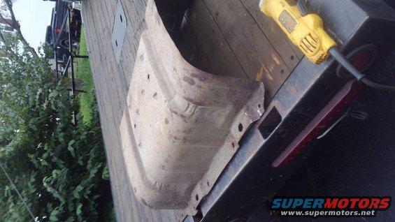 kimg0798.jpg The skid plate for the fuel tank before.