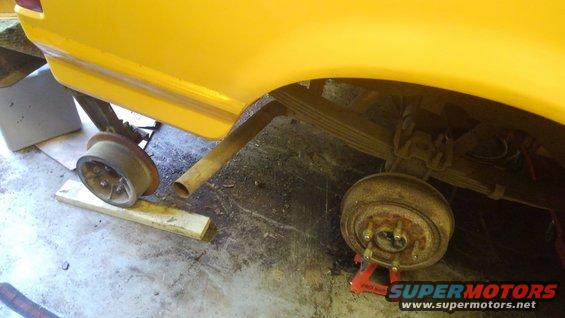 kimg0825.jpg The Hy rail gear act like a built in jack stands. Still put one under the axles to be safe.