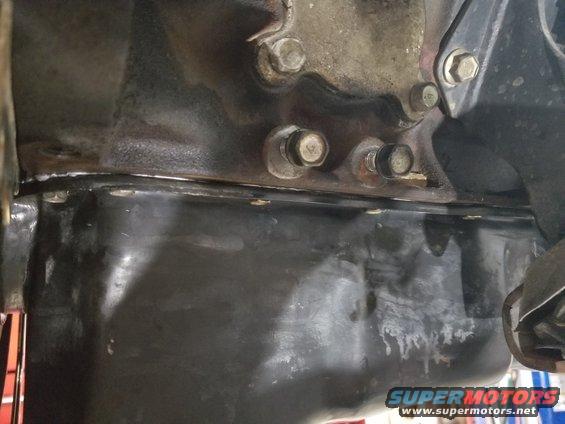 20180924_182153.jpg It only took 1 of the 2 supplied bags of RTV to seal the oil pan, and I let it dry overnight before dropping the engine back in.