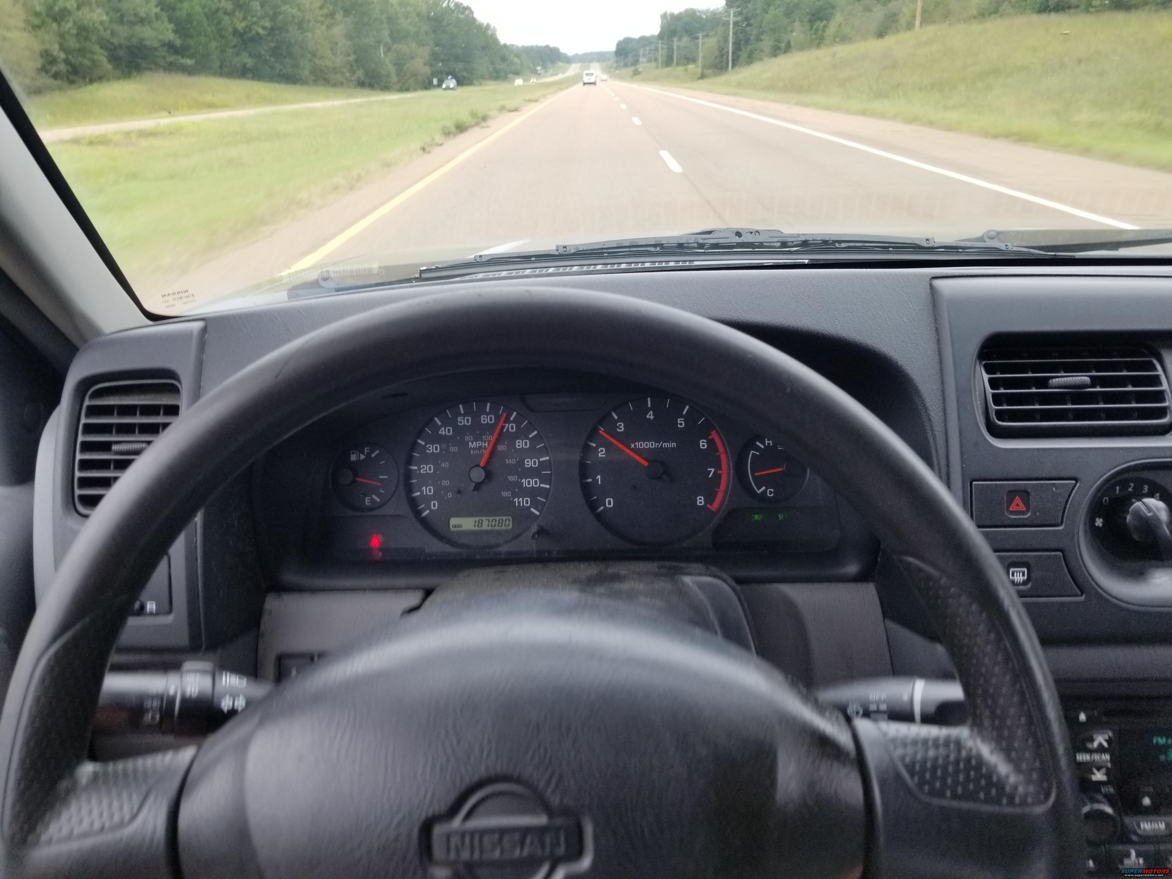 2001 Nissan Xterra photo