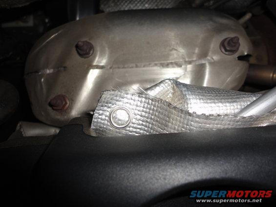 dsc02062.jpg Original Oxidation Cat/DPF downpipe (top view from engine compartment)