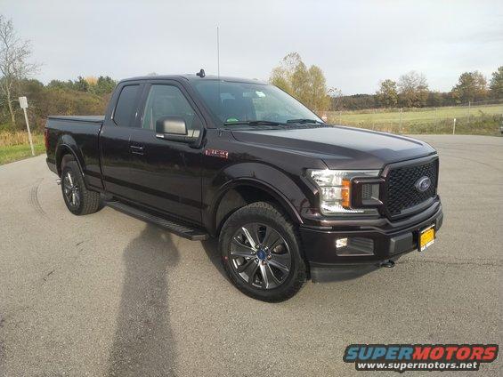 Dark brown 2018 Ford F-150, 3q-front view