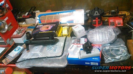 Transmission pan and filter kit with Fel-Pro gaskets