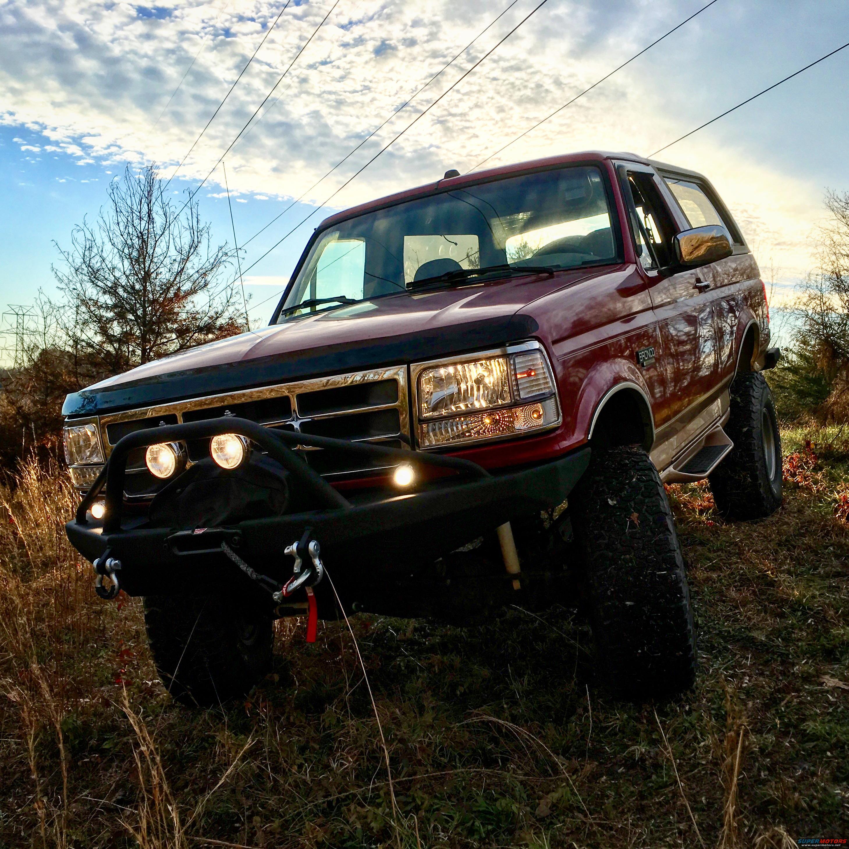 1995 Ford Bronco photo