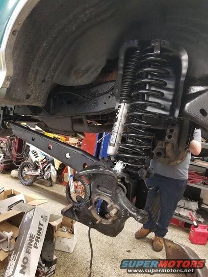 007-newcoilmountsnradiusarms.jpg
