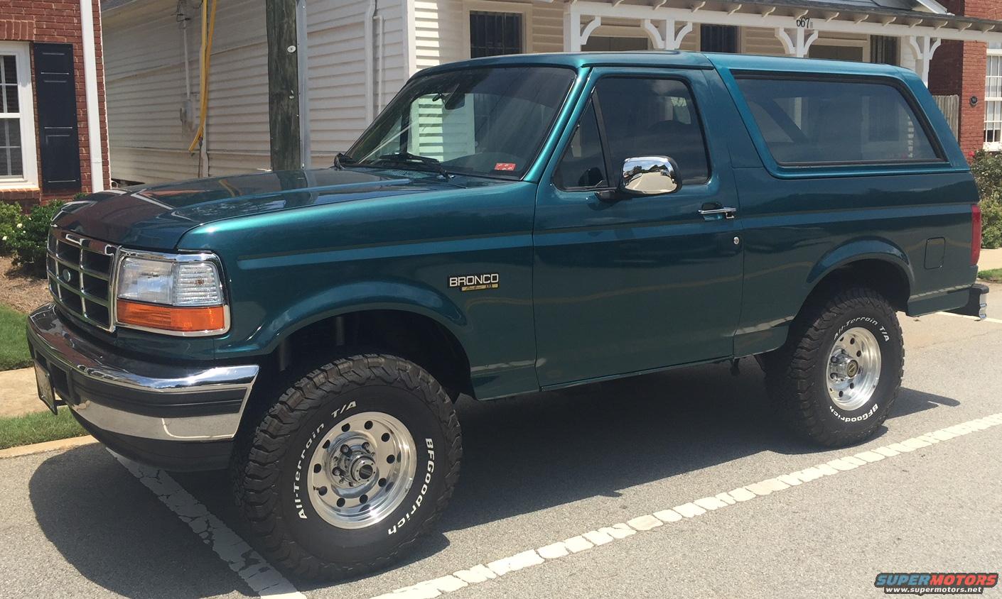 1996 Ford Bronco photo