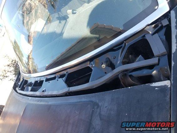1993 Ford Bronco windshield wiper cowl area with trim removed