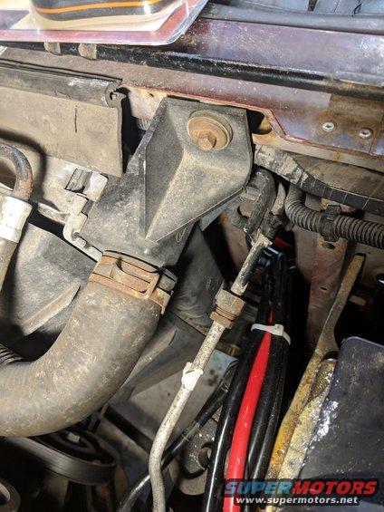 img_20190216_220757.jpg Cables routed through front clip. There's a large rectangular hole just in front of the evaporator canister
