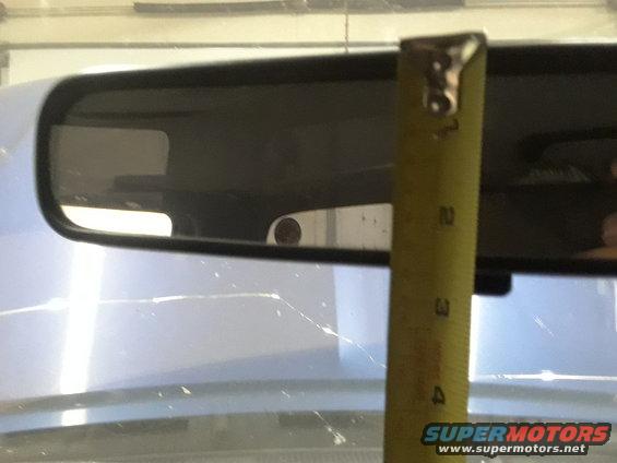 Measuring the rear view mirror with a tape measure