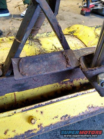 broken-weld-1.jpg Broken Weld 1