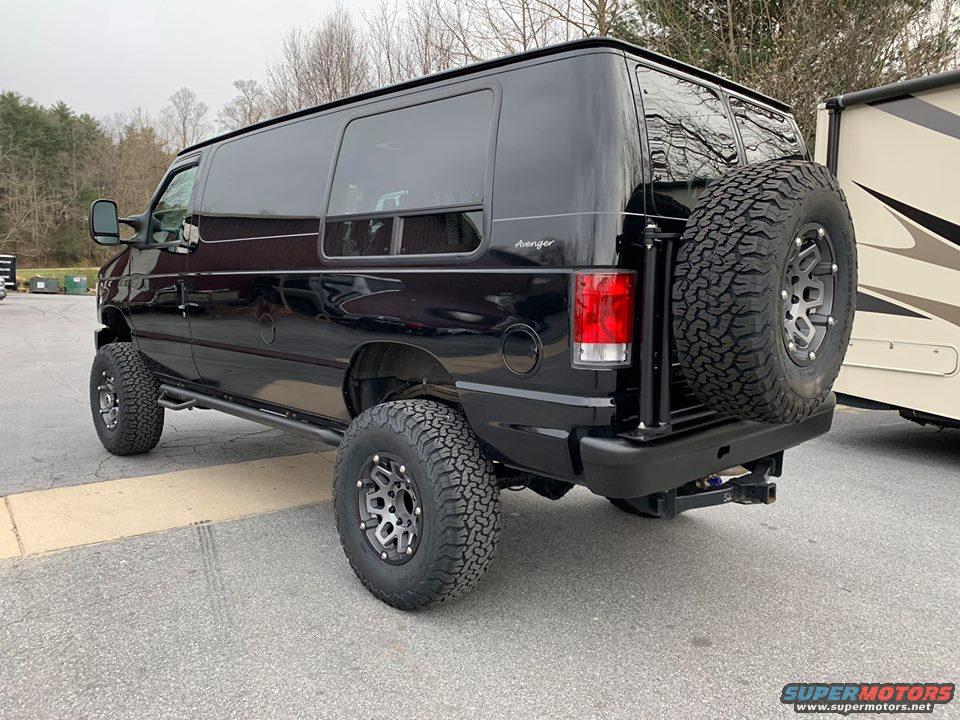 2010 Ford E250 photo