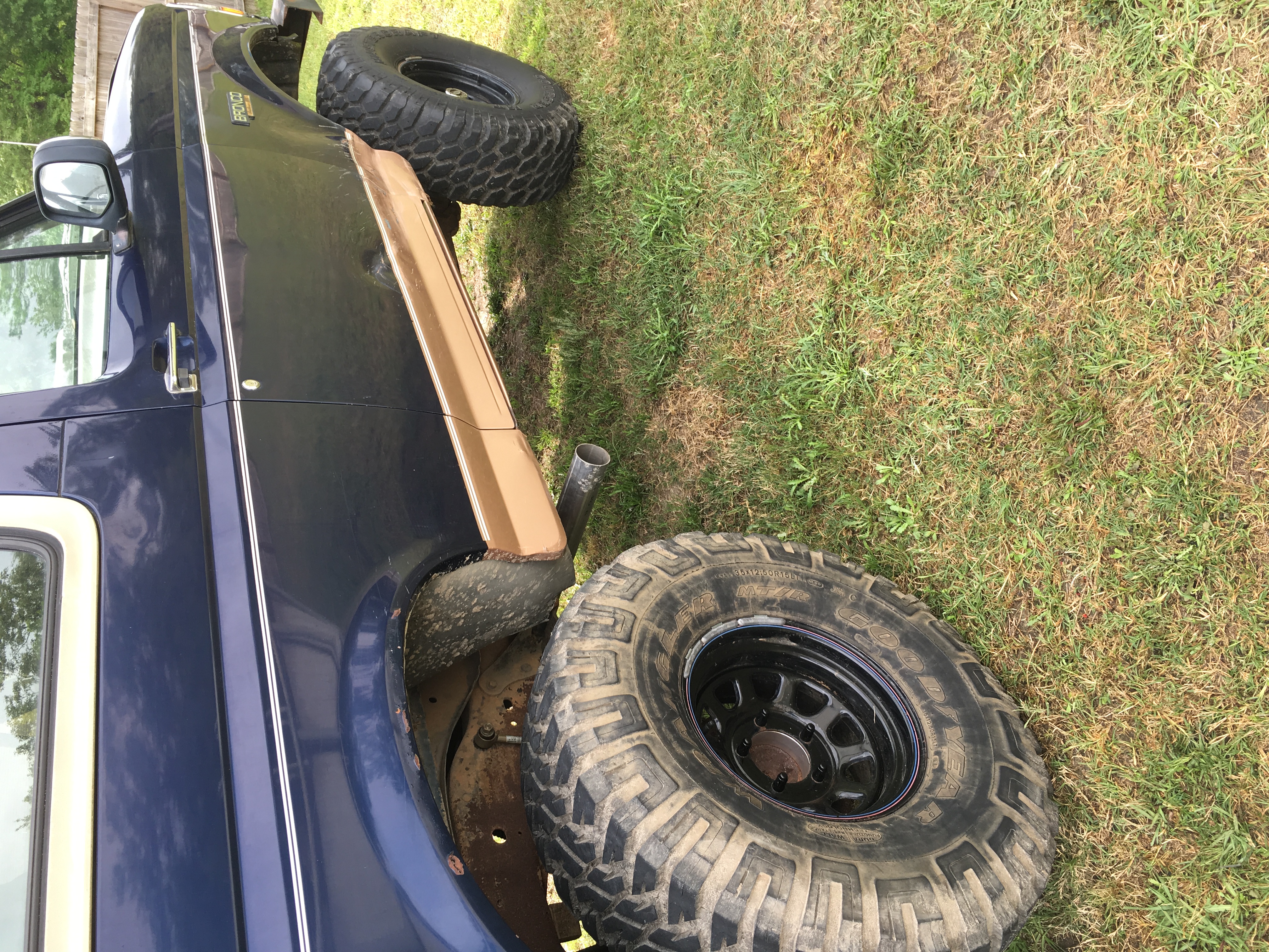 1995 Ford Bronco photo