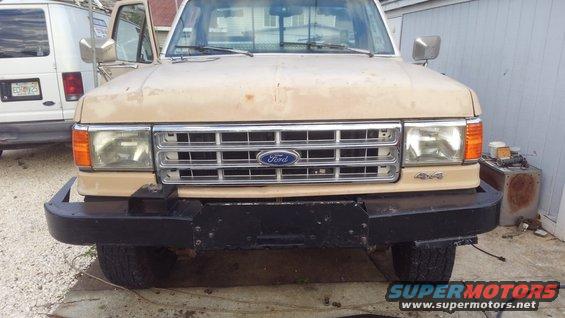 kimg0500.jpg the bumper mocked up. defiantly needs to be straitened out at the dent. it also looked kinda ugly and i wasn't sure i really wanted to use it. 