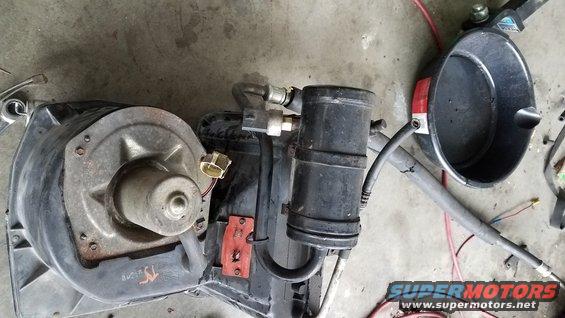 Car AC blower motor assembly with receiver-drier unit and hoses