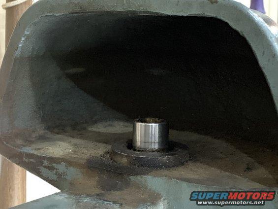 img_2510.jpg bearing stuck in drill press head